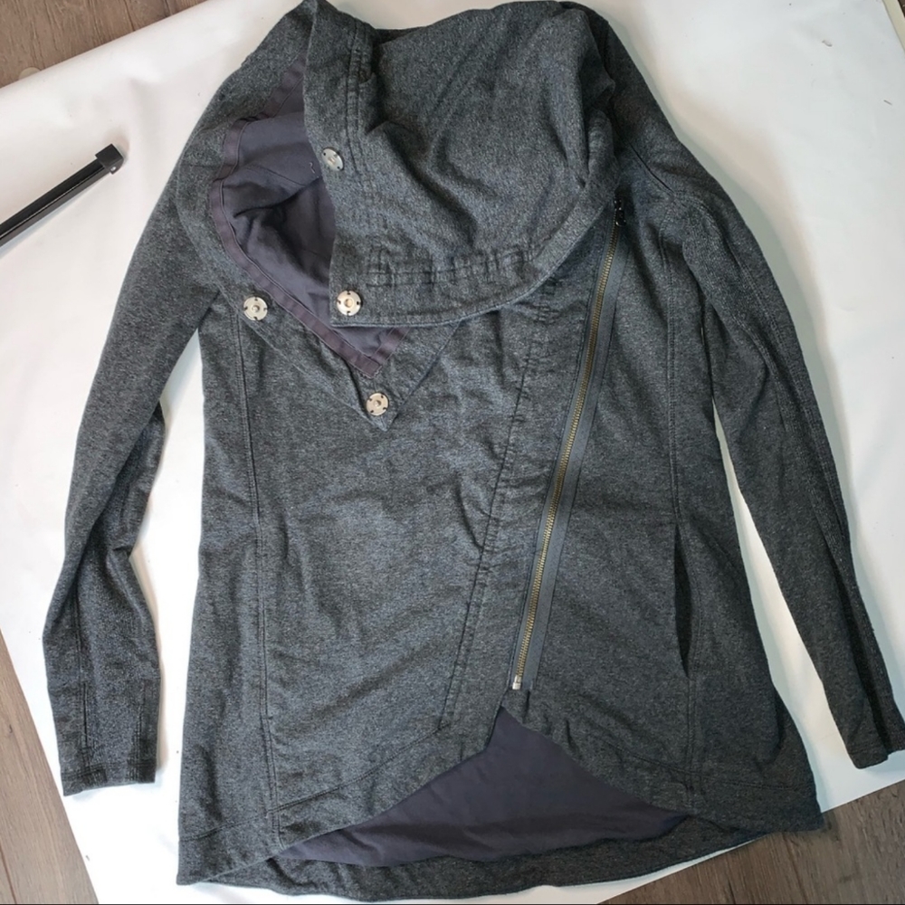 Lululemon Wrap Around Jacket - image 3